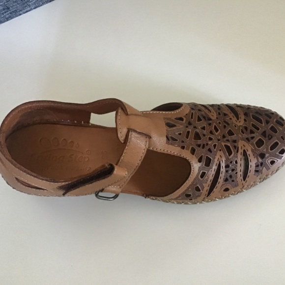 Brand new sandals - Picture 6 of 13